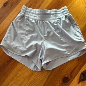 Light lavender size 4 lululemon. Like new